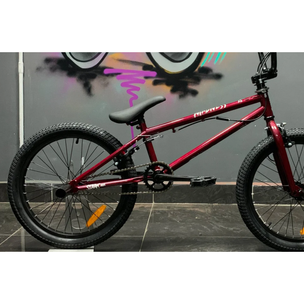 Велосипед Stark Madness BMX 2 (красный/белый, 2021)